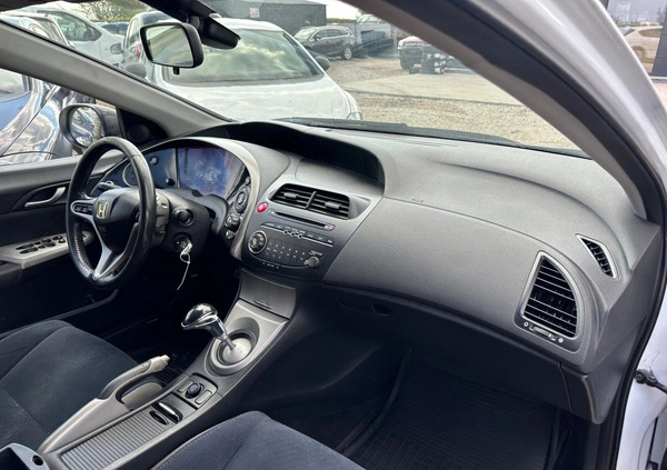 Honda Civic cena 13900 przebieg: 220000, rok produkcji 2006 z Kolonowskie małe 277